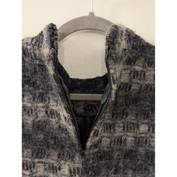 aoyama itchome Wool Blend Sleeveless A-Line Dress With Pleated Front Detail Back - Picture 6 of 9